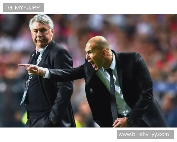 足球巨星退役后的新生涯探秘：从教练到商界，传奇人生再启程